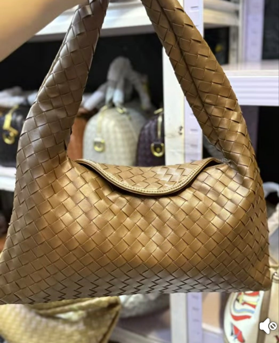 Women handbag