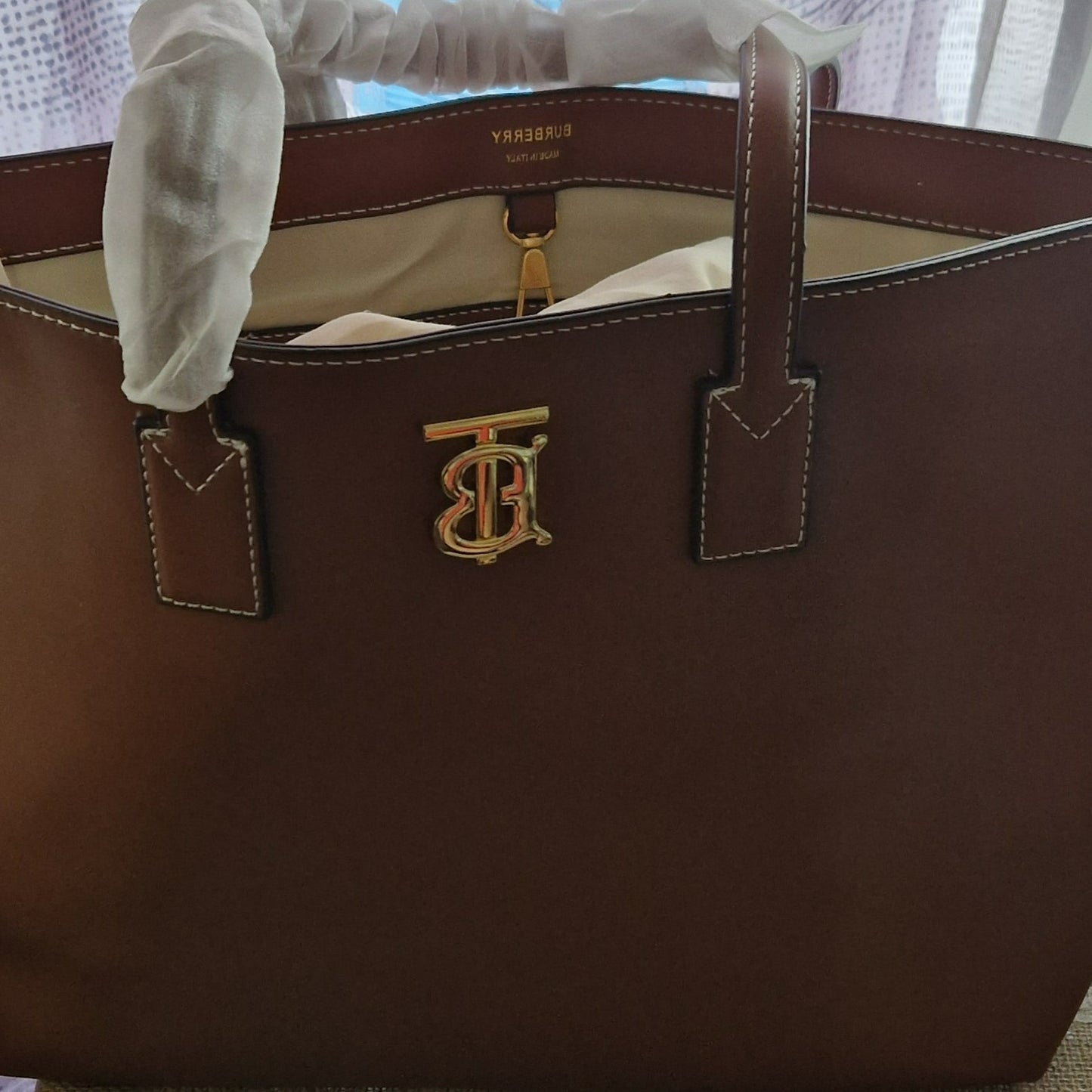 Women leather handbage Working or casual