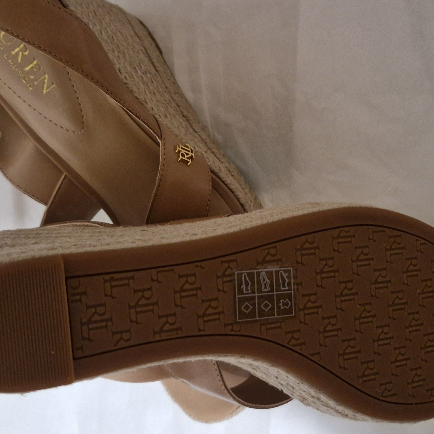 Women sandals