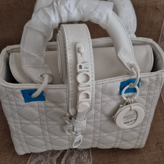 Women handbag