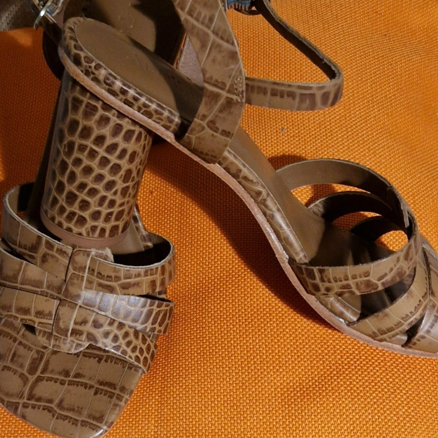 Women sandals